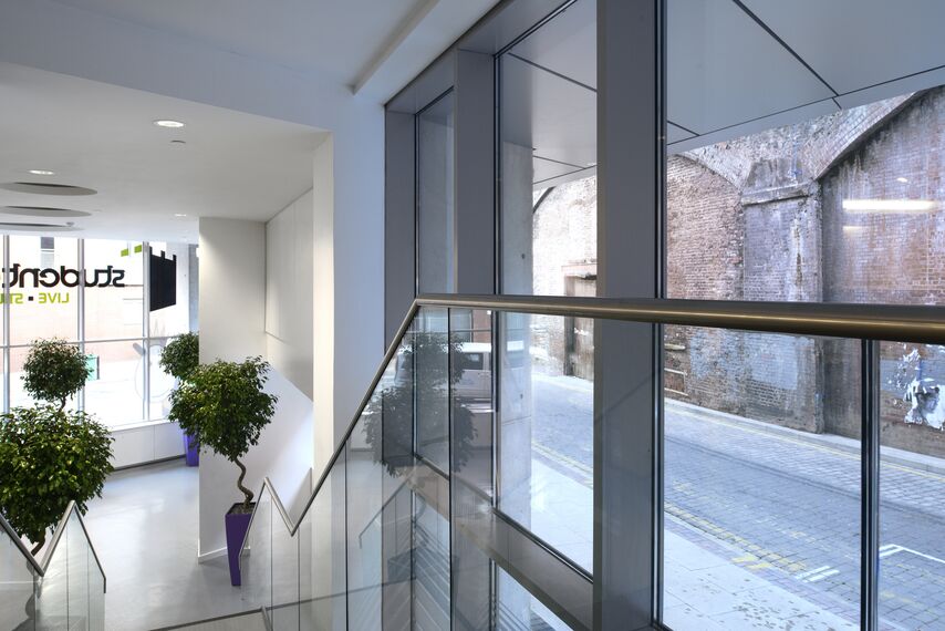 ConceptWall 50 Fassaden, ConceptSystem 68 Fenster, Vision 50 Türen und ConceptWall 60 Fassaden - Student Accomodation ansässig in Manchester, Vereinigtes Königreich