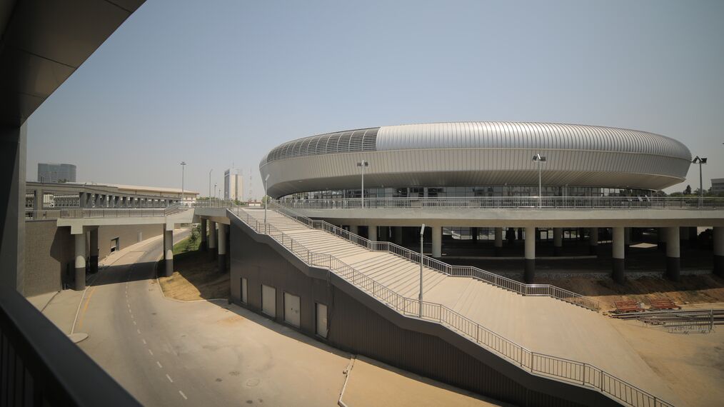 ConceptSystem 77 Türen und CW 50-HI Fassaden - Sports Humo Arena ansässig in Tashkent, Uzbekistan