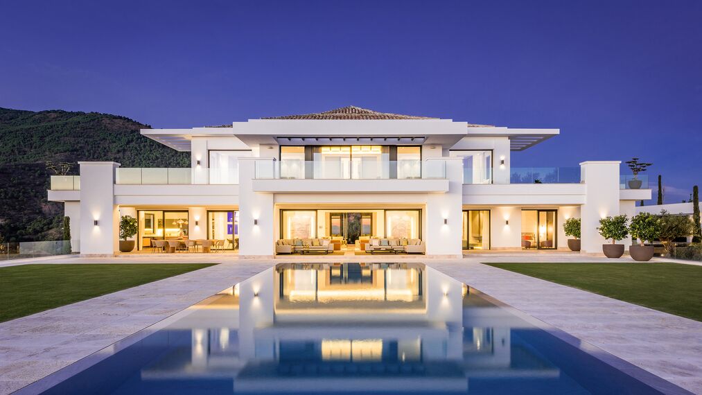 HiFinity Sistemi scorrevoli, ConceptSystem 77 Finestre e EcoSystem 50 Finestre - Heaven 11 situato in Marbella, Spagna