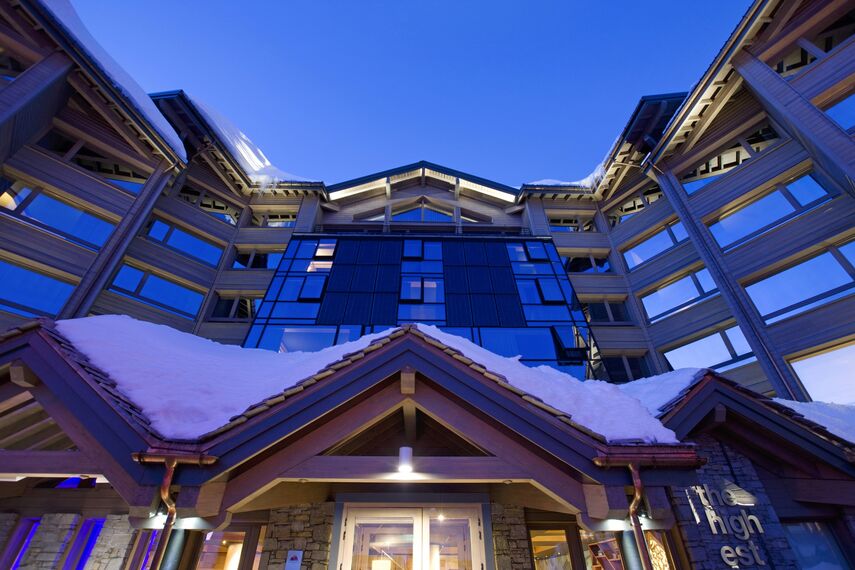 CW 60-Solar Facciate continue - Hotel Altapura situato in Val Thorens, Francia