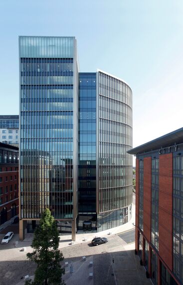 ConceptWall 50 Fassaden, Vision 50 Türen, ConceptSystem 68 Fenster, ConceptWall 60 Fassaden und ConceptSystem 68 Türen - Office building Eleven Brindleyplace ansässig in Birmingham, Vereinigtes Königreich