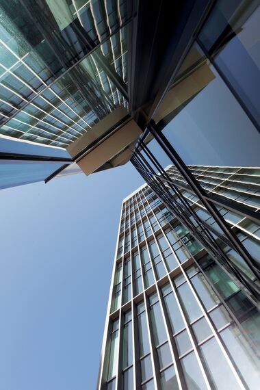 ConceptWall 50 Fassaden, Vision 50 Türen, ConceptSystem 68 Fenster, ConceptWall 60 Fassaden und ConceptSystem 68 Türen - Office building Eleven Brindleyplace ansässig in Birmingham, Vereinigtes Königreich