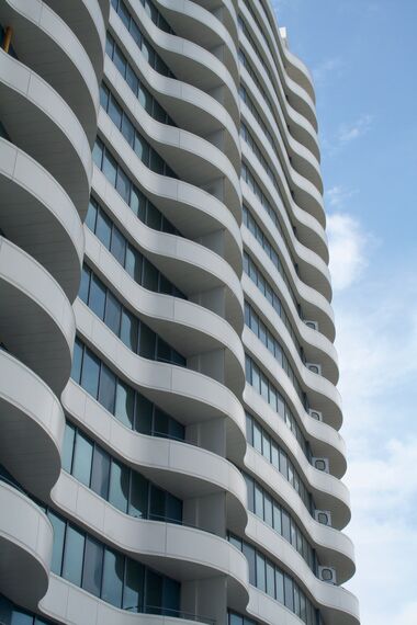 ConceptSystem 77 Türen und ConceptSystem 77 Fenster - Wohnungskomplex White Sails ansässig in Odessa, Ukraine