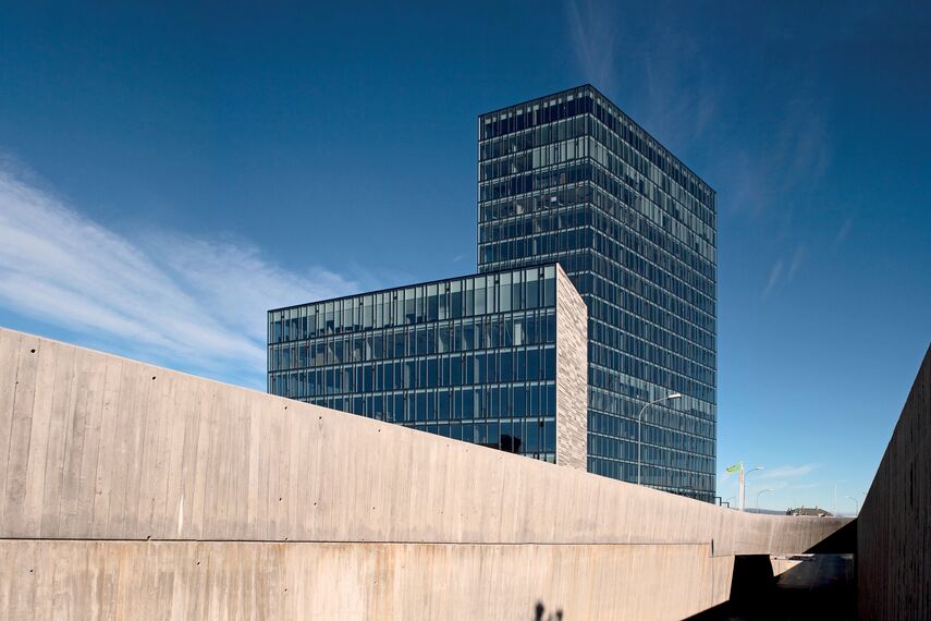 ConceptWall 86 Fassaden - Office building Höfdatorg ansässig in Reykjavik, Island