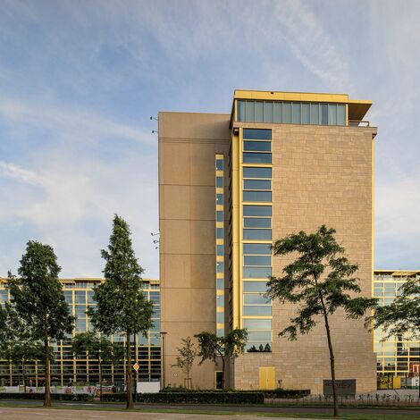 ConceptSystem 77 Türen, ConceptFolding 77 Schieben und Falten und ConceptWall 50 Fassaden - Philips Light Tower Lofts ansässig in Eindhoven, die Niederlande