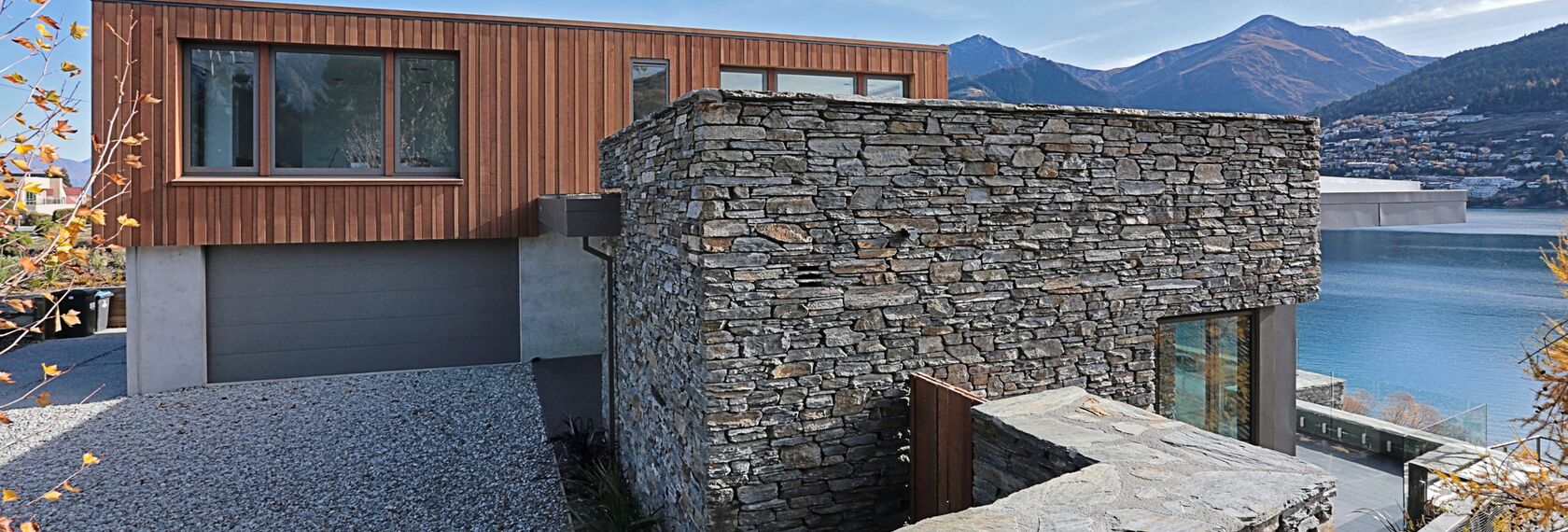 ConceptFolding 77 Coulissants et ConceptSystem 77 Fenêtres - Lake Wakatipu House situé à Otago, Nouvelle-Zélande