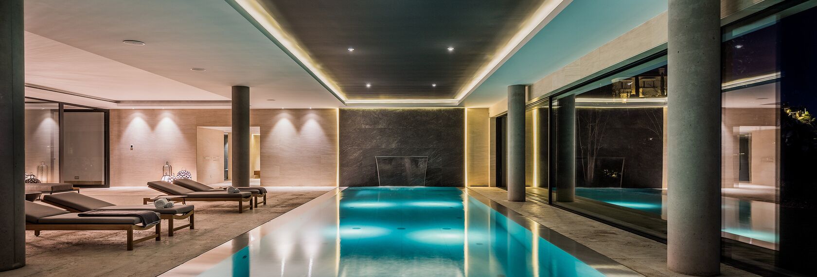 HiFinity Sistemi scorrevoli, ConceptSystem 77 Finestre e EcoSystem 50 Finestre - Heaven 11 situato in Marbella, Spagna