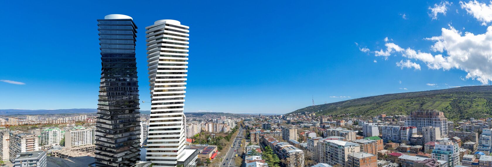 ConceptWall 50 Murs rideaux, ConceptSystem 77 Portes et ConceptSystem 77 Fenêtres - Complexe immobilier Axis Towers situé à Tbilisi, Géorgie