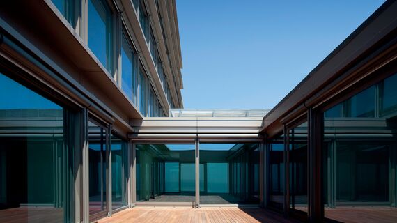 ConceptSystem 77 Finestre e ConceptSystem 77 Porte - Complesso di appartamenti Estoril sol residence complex situato in Cascais, Portogallo